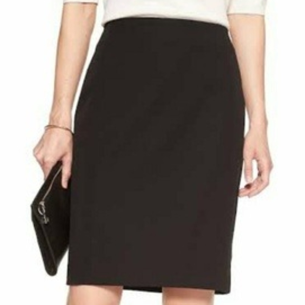 Banana Republic Lightweight Wool Pencil Skirt